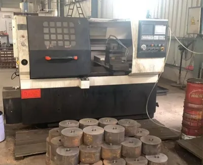 Máquinas de torneamento CNC